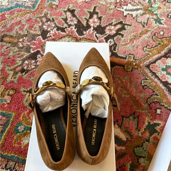 Veronica Beard Tan Flats with Gold Details - Picture 3 of 9
